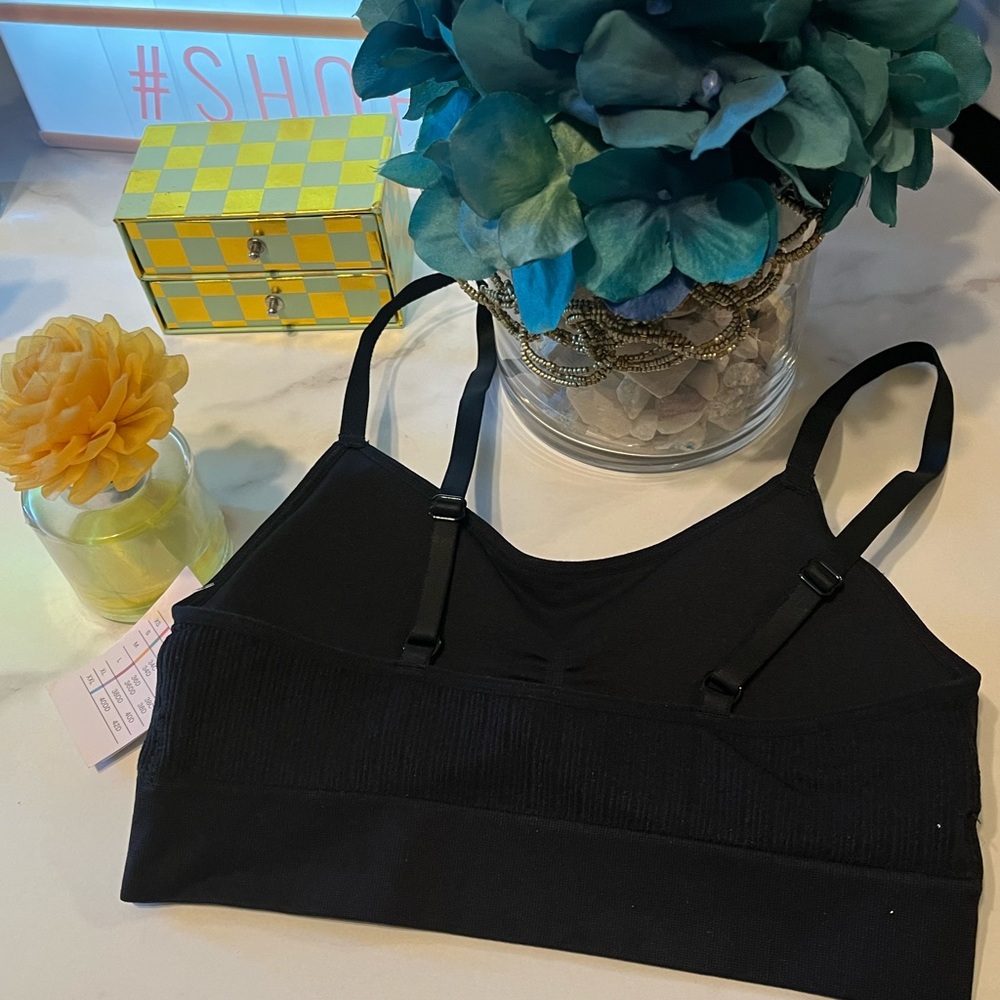 Auden Black Ribbed Bralette lightly line - Picture 6 of 7